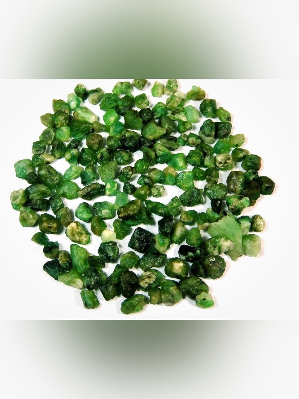 48CT Natural Rough 115PCS Emerald Gemstones mixed size